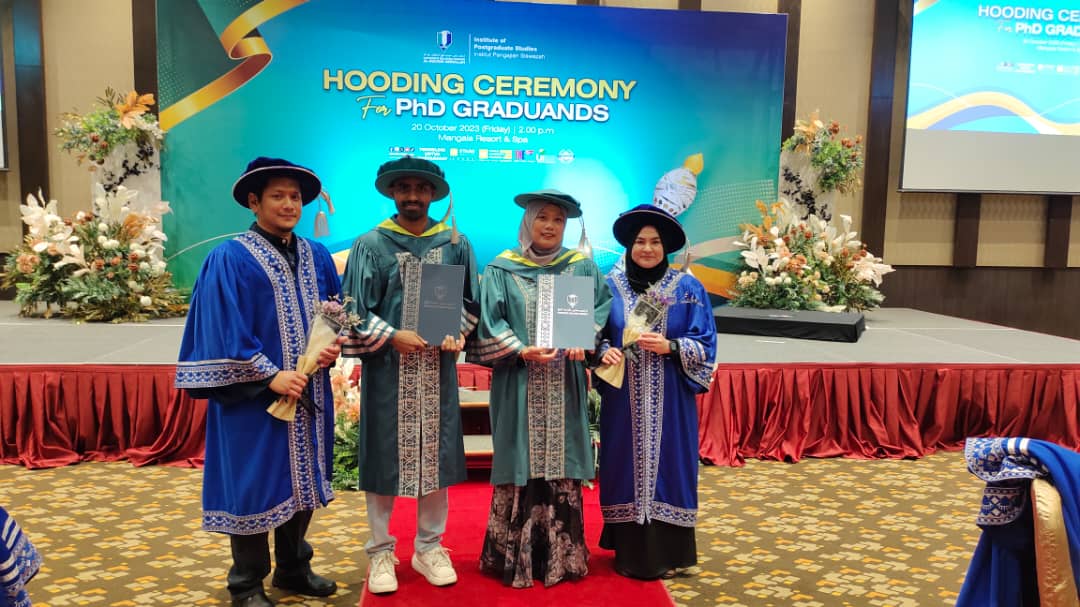 Tahniah kepada Ts. Dr. Mohd Nasrullah Zulkifli & Ts. Dr. Nurfarhayu Ariffin pensyarah Fakulti Teknologi Kejuruteraan Awam, UMPSA yang berjaya graduatkan pelajar PhD 2023   
